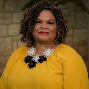 Meet your Posher, Lakisha